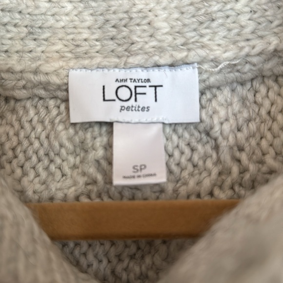 Ann Taylor Loft Cardigan - Picture 2 of 4
